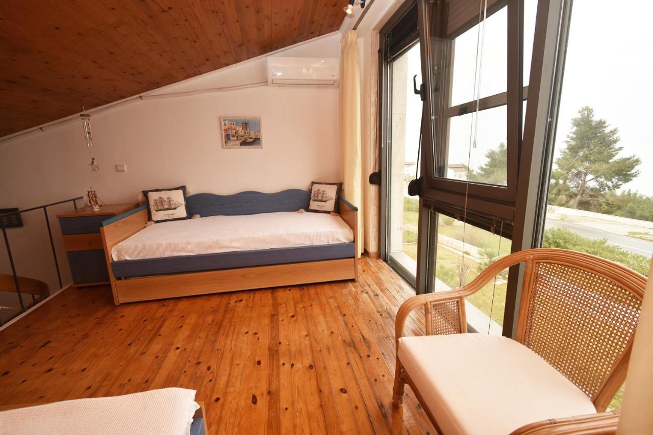 Olia Sea View Shared Pool Villa, Неа-Фокеа Экстерьер фото