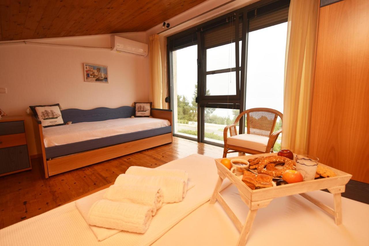 Olia Sea View Shared Pool Villa, Неа-Фокеа Экстерьер фото