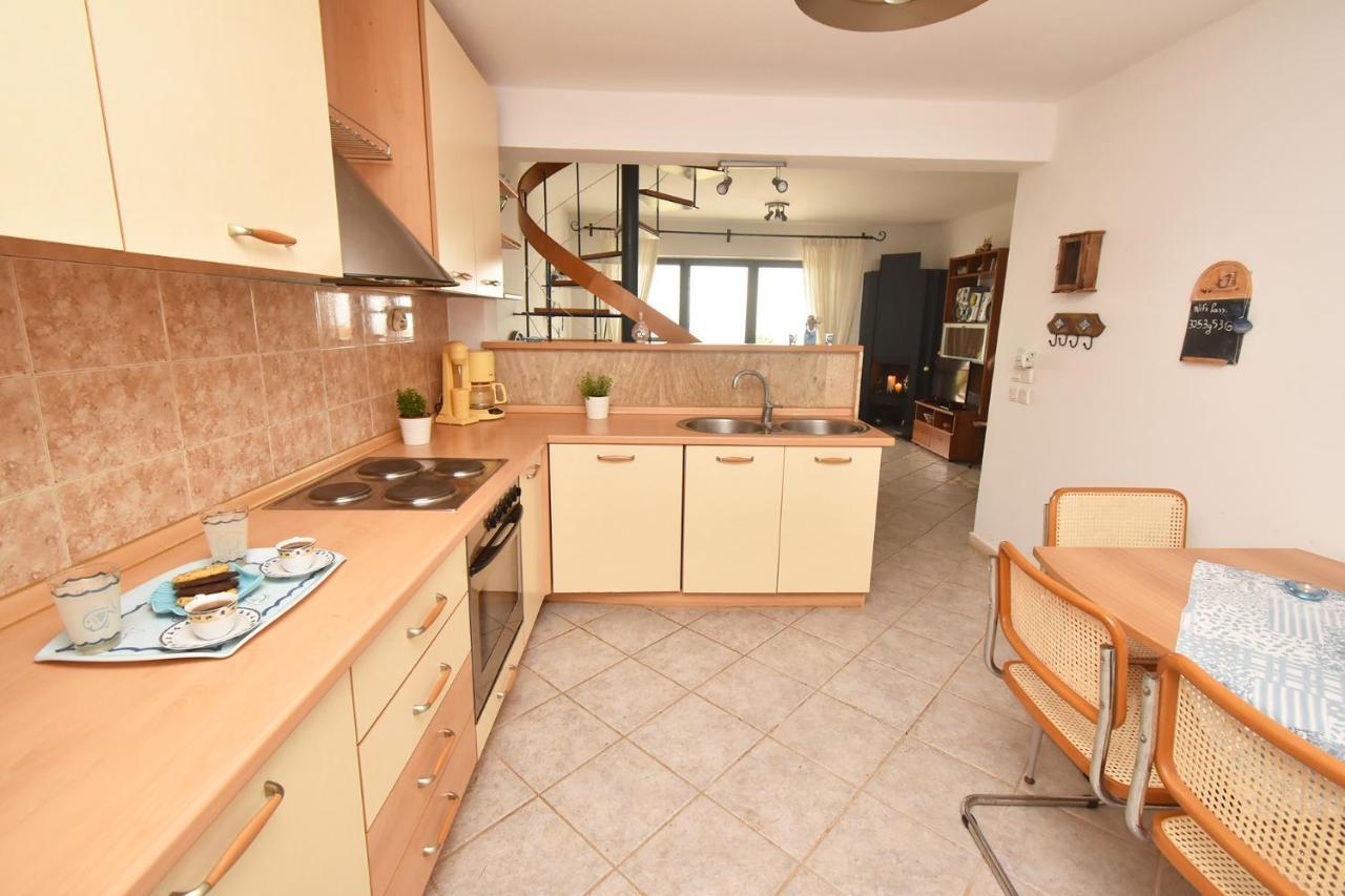 Olia Sea View Shared Pool Villa, Неа-Фокеа Экстерьер фото