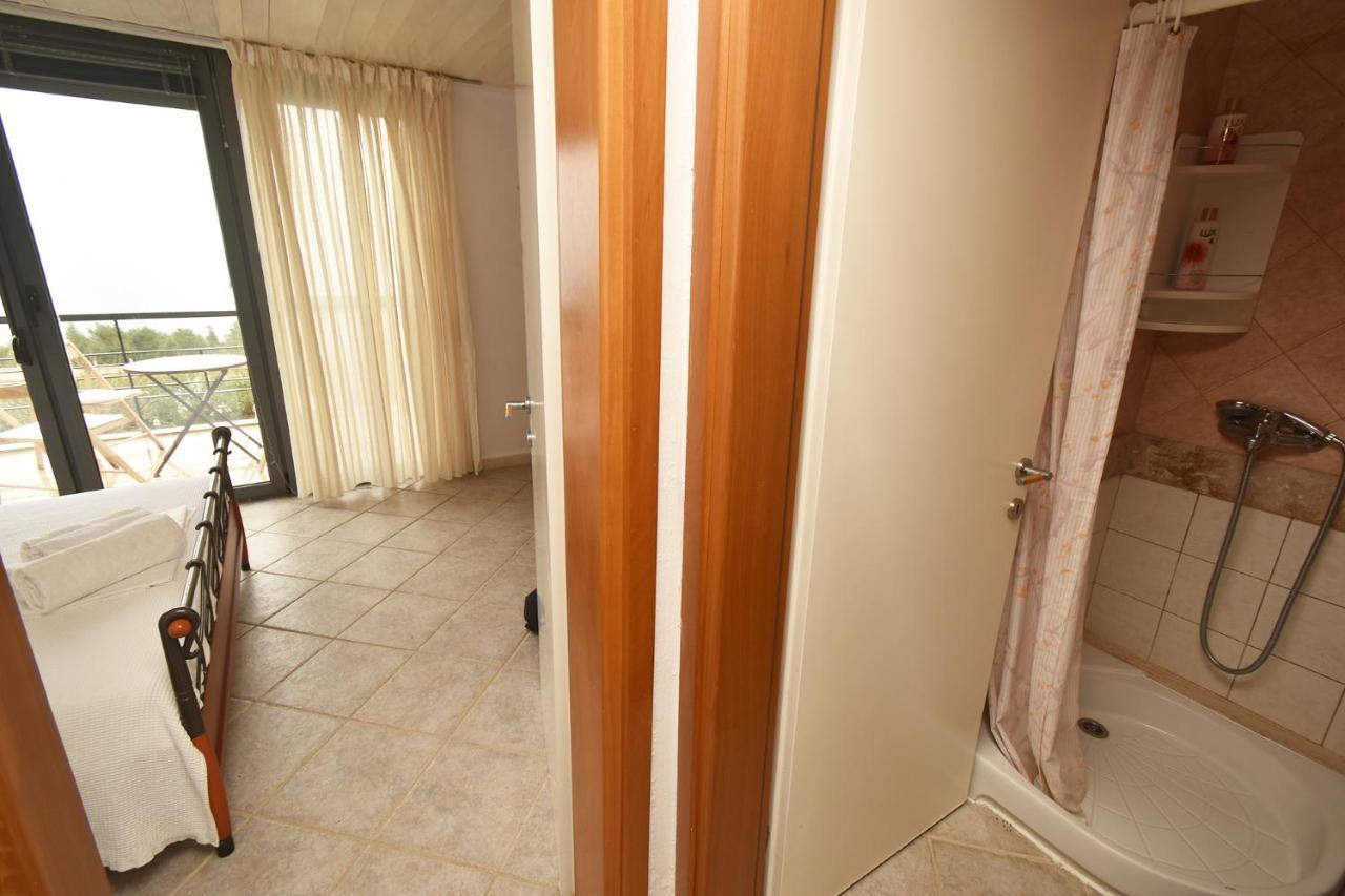 Olia Sea View Shared Pool Villa, Неа-Фокеа Экстерьер фото